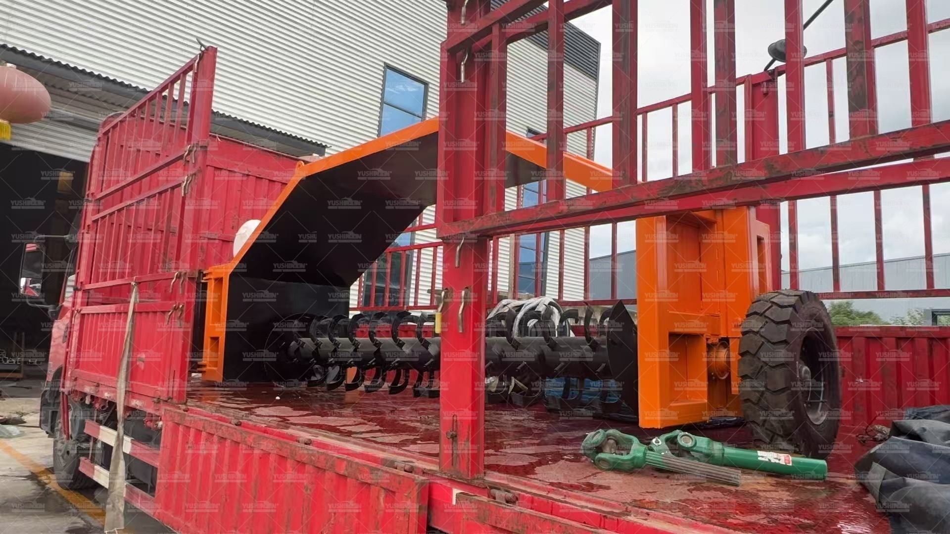 Volteador de Compost Remolcado Despachado a Uzbekistán por Yushunxin Volteador de Compost Remolcado Despachado a Uzbekistán por Yushunxin